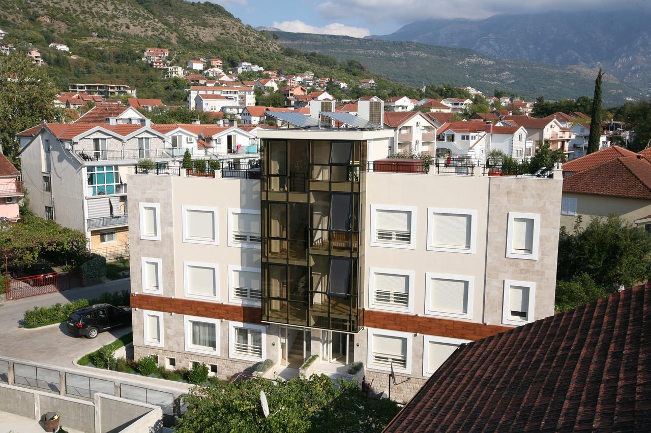Villa Royal Apartments Tivat Exterior photo