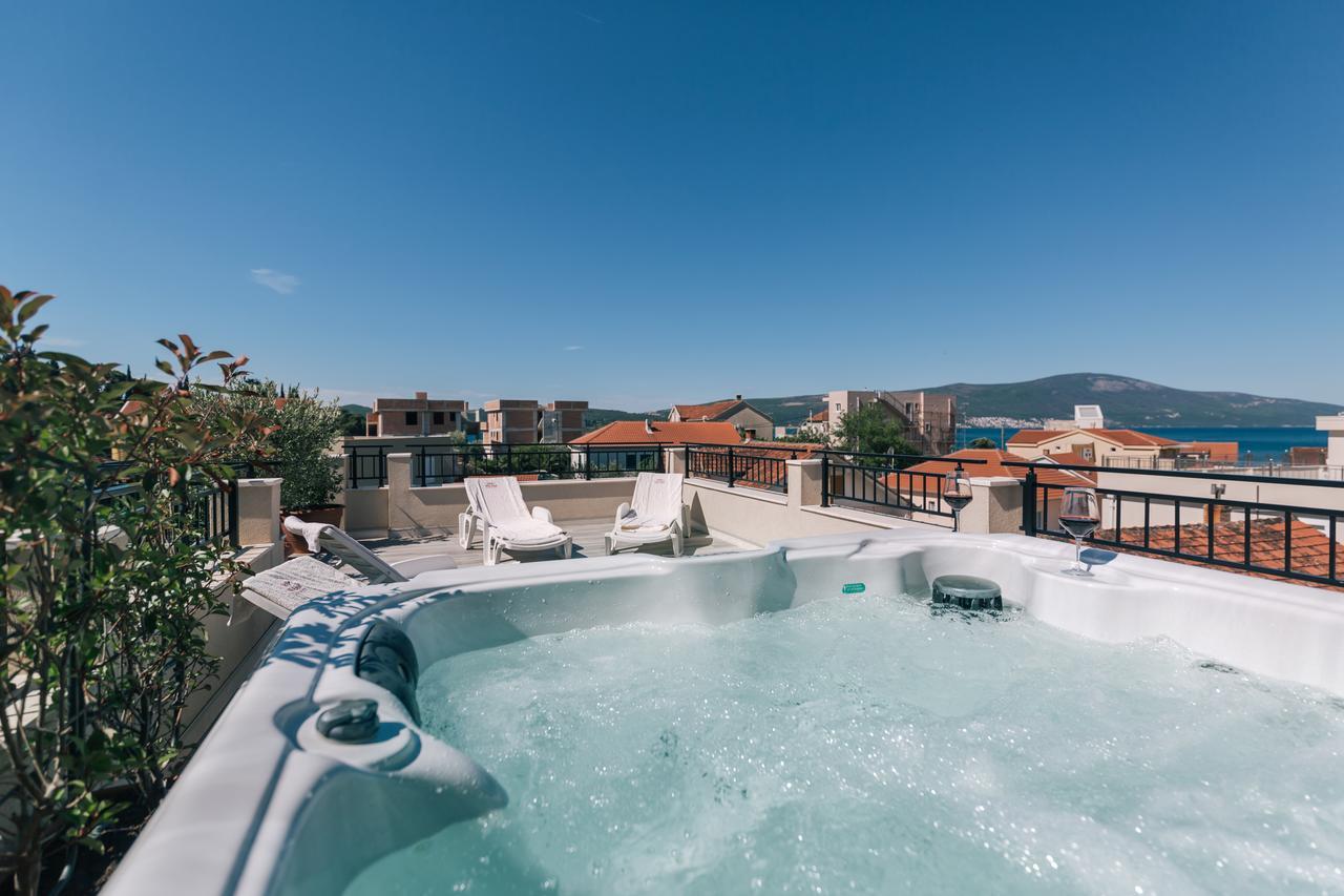 Villa Royal Apartments Tivat Exterior photo