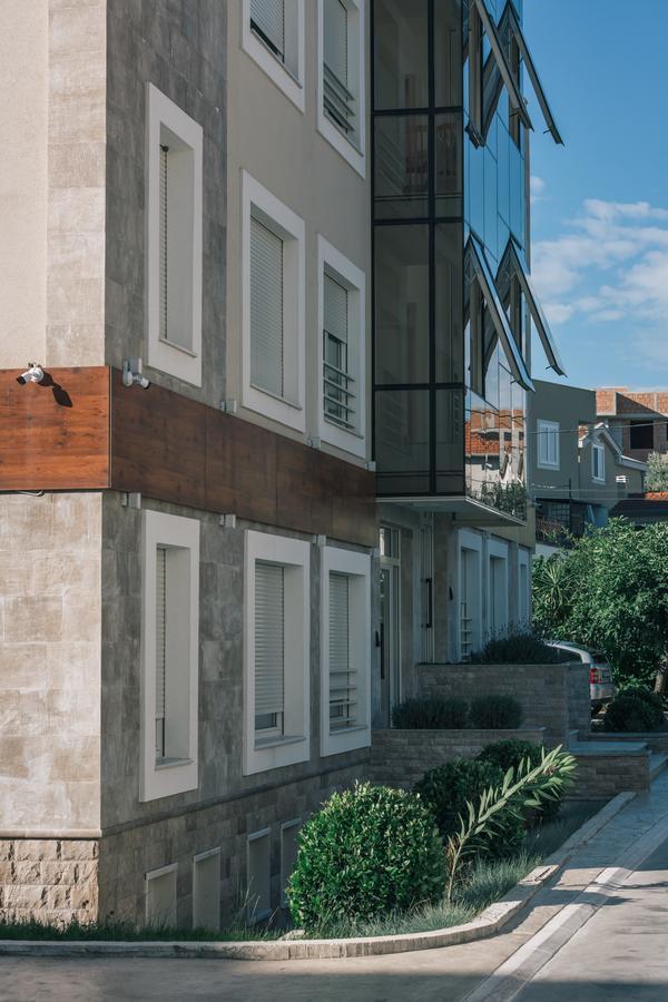 Villa Royal Apartments Tivat Exterior photo