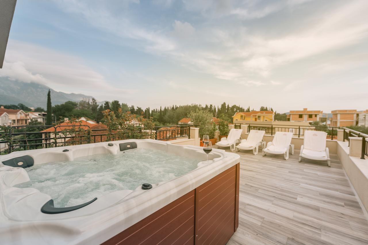 Villa Royal Apartments Tivat Exterior photo